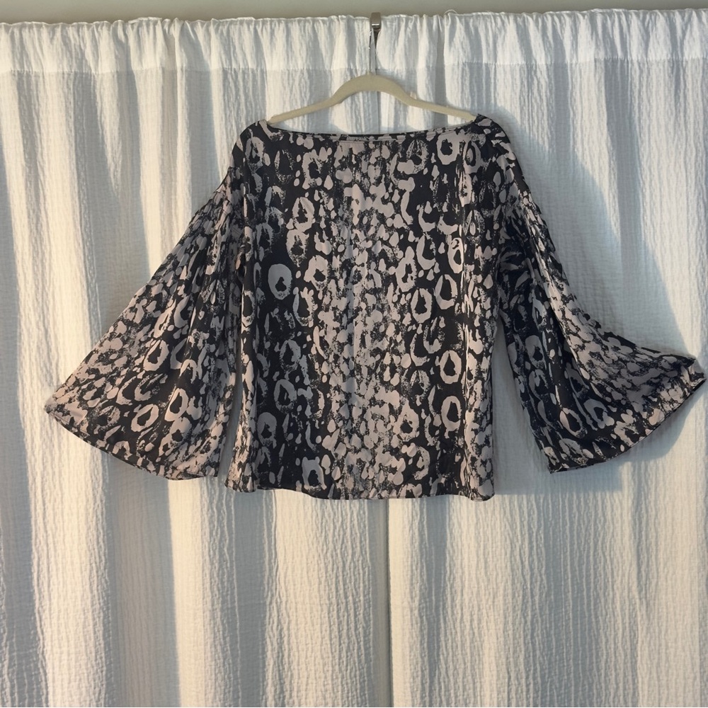 Jennifer Lopez Black and Cream Animal Print Bell Sleeve Blouse